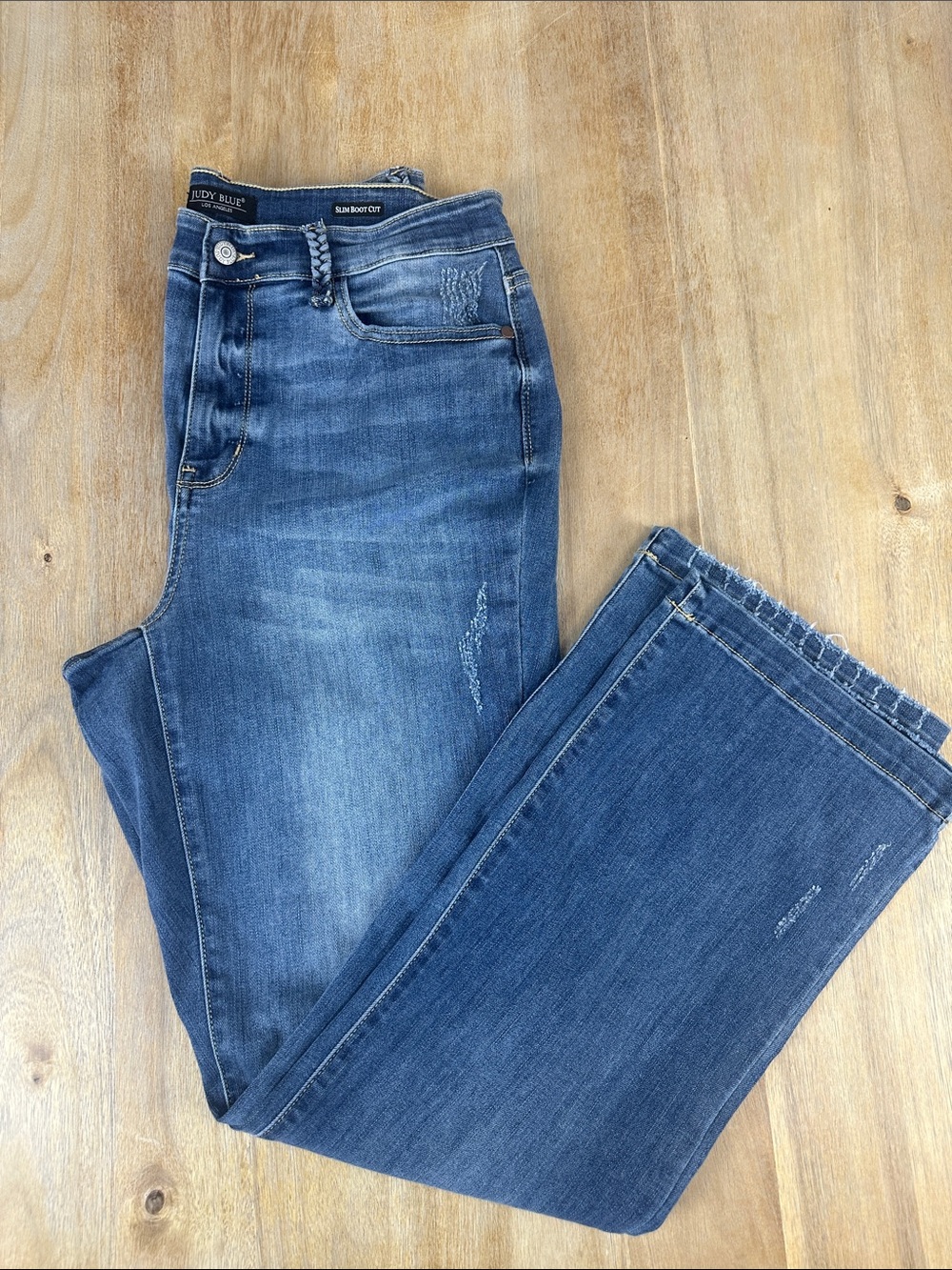 Judy Blue Medium Wash Lightly Distressed High Rise Slim Boot Cut Jeans